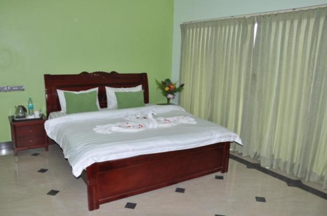 Golden Nest Hotel Yercaud Exterior photo